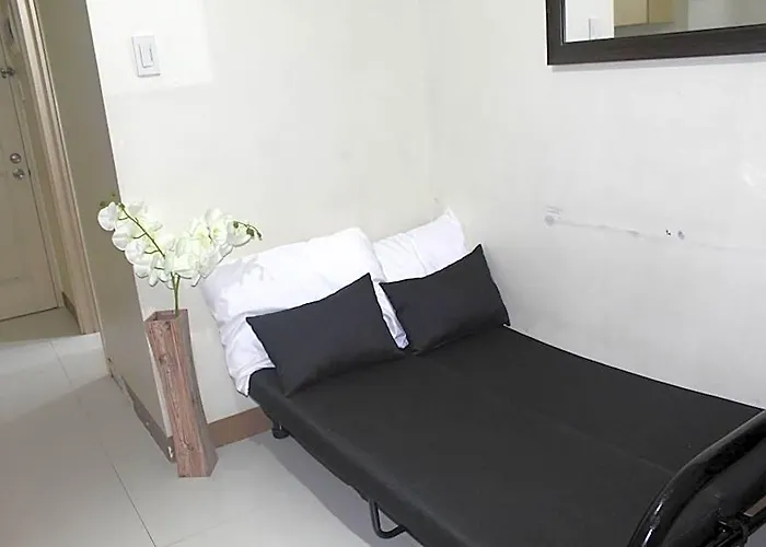 Hotel Chateau Elysee A10 Near Airport